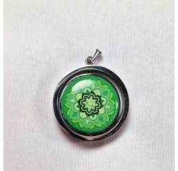 Mandala, zöld - a bőség színe, fém forgó medál, életfával