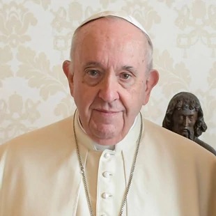 Ferenc pápa megtörte az évezredes hagyományt