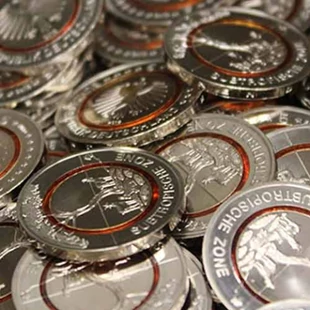 Új polimergyűrűs érmék